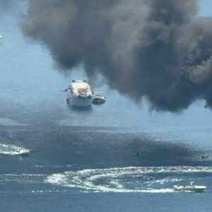 bodrumda tekne alev alev yandi axLAGemz