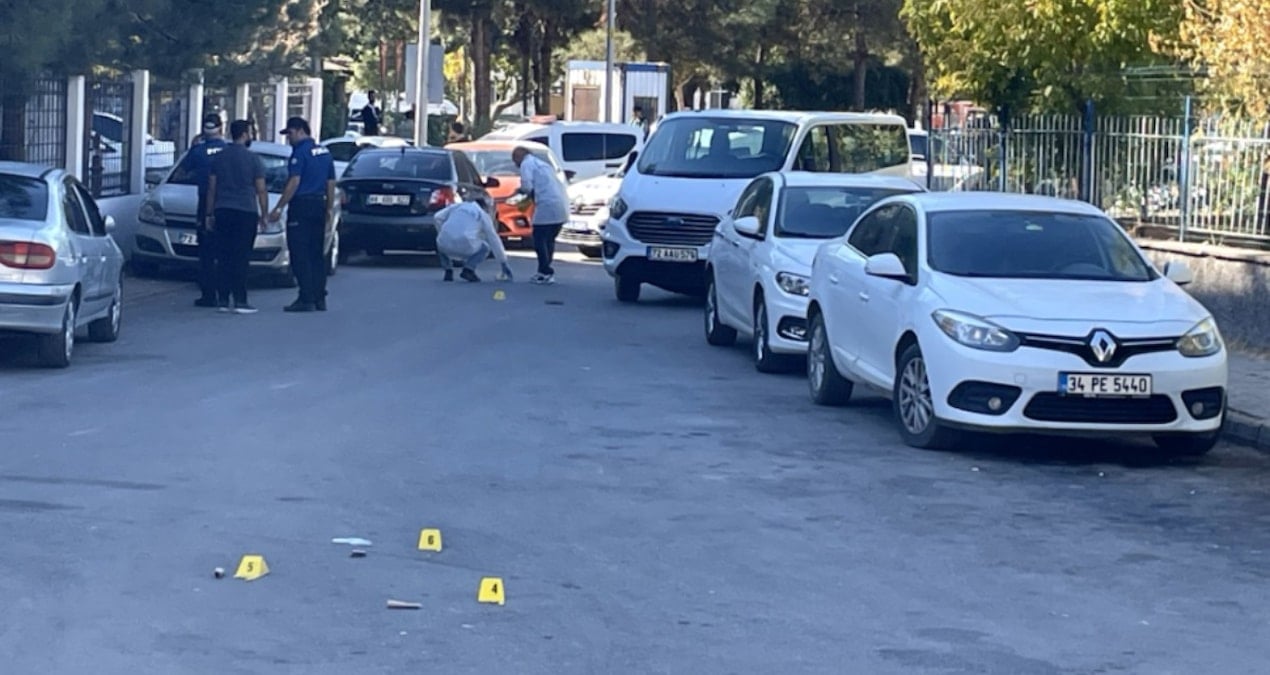 lise onunde silahli kavga panigi tj1s6k1j