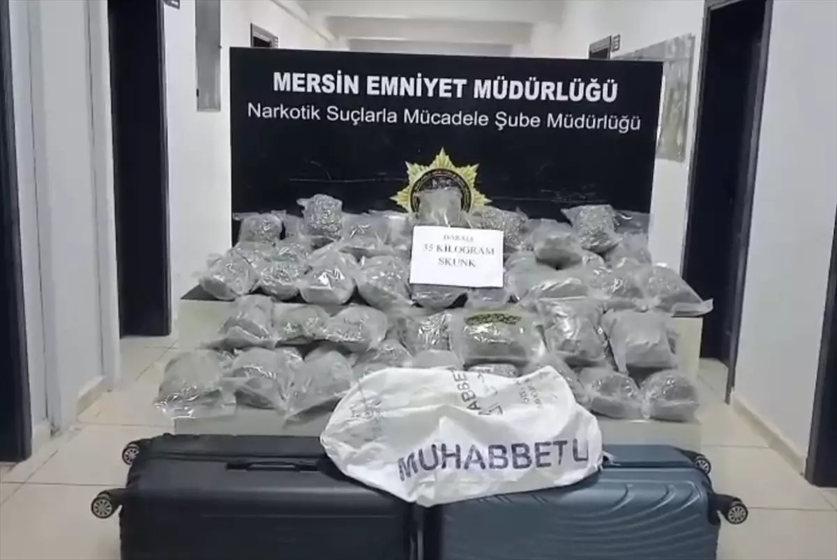 mersinde uyusturucu operasyonu 35 kilogram ele gecirildi NBYkjNOB