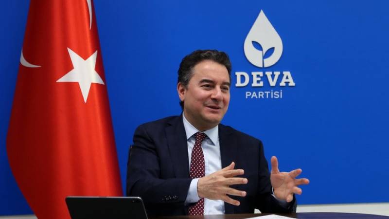 ahmet hakan ali babacan deva partisini kapatarak ak partiye donebilir 56kv3Ra1.jpg