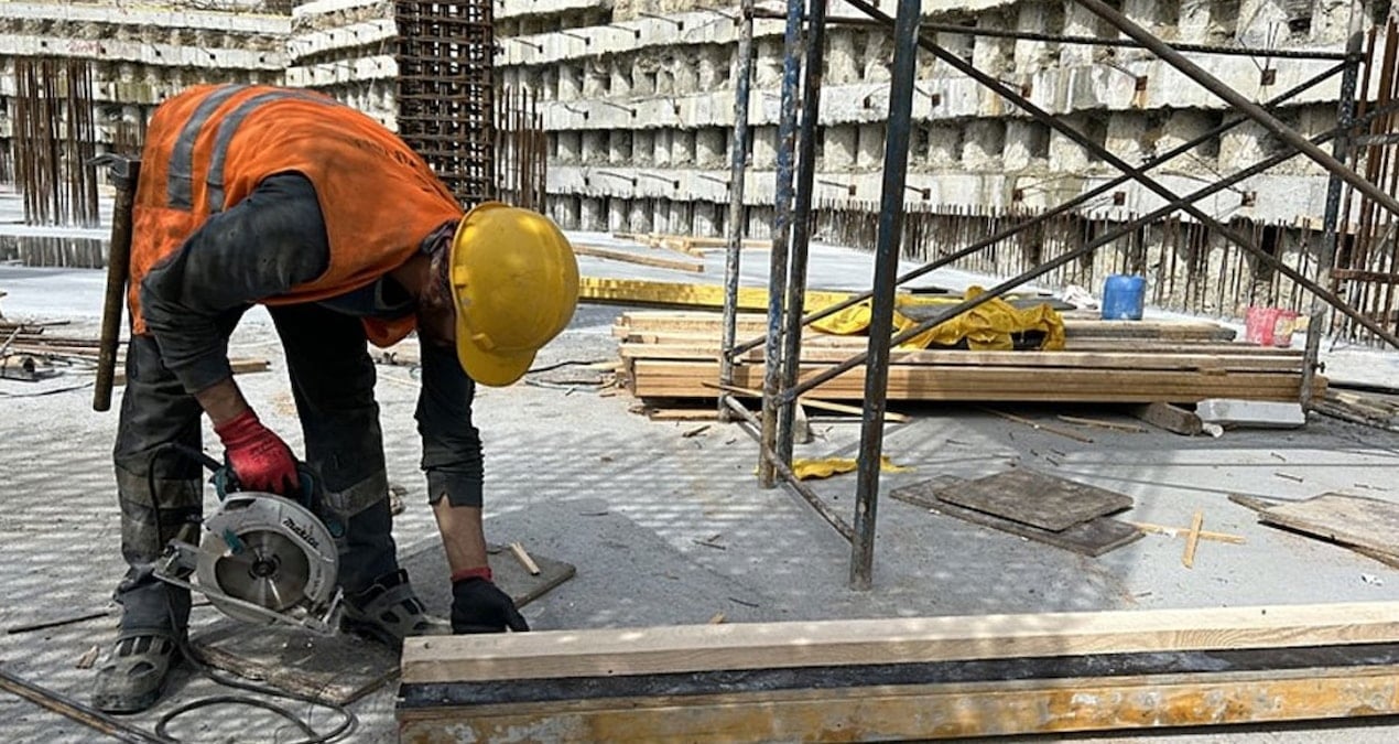 insaat uretimi agustosta azaldi QDud21L5.jpg