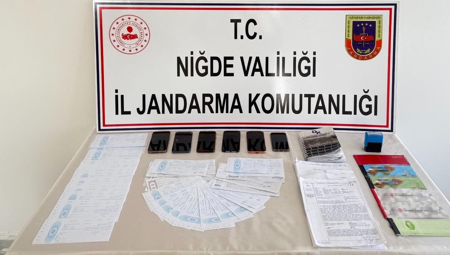 nigdede tefecilik operasyonu 4 kisi yakalandi CAx1QLOM.jpg