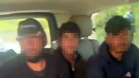 polisten gocmen kacakciligi operasyonu 3 organizator ve 9 duzensiz gocmen yakalandi uMit8FXL.jpg