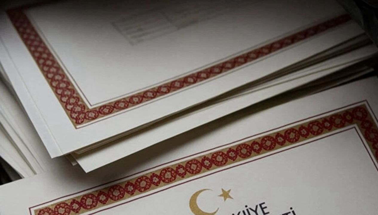 sahte e imza davasi tahliye edilen 5 sanik yeniden tutuklandi vK2W9dxT.jpg