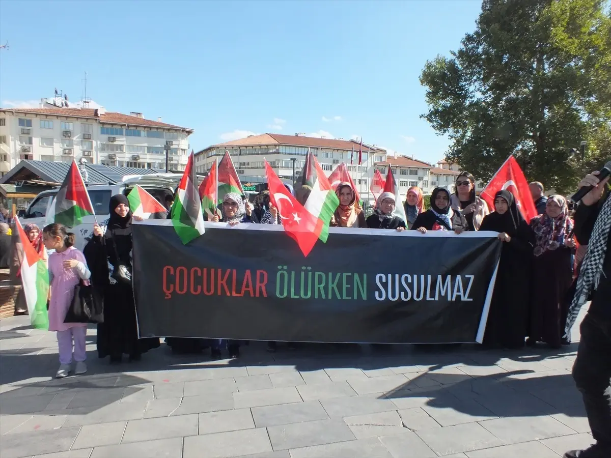 sivasta filistin icin destek aciklamasi Qgnsm1VT