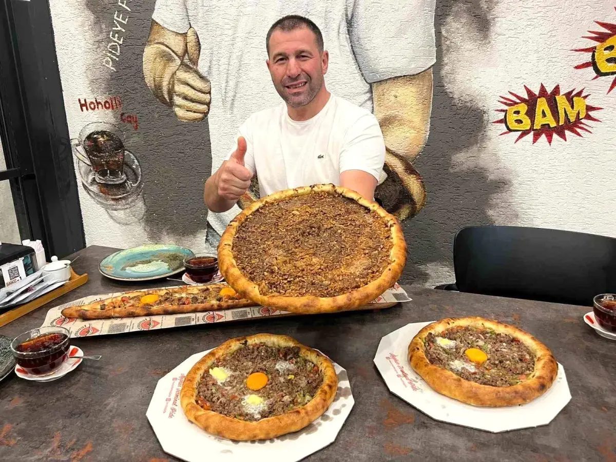 trabzonun elmali pidesi geleneksel tatlara modern dokunus 4QH8UNIr.jpg