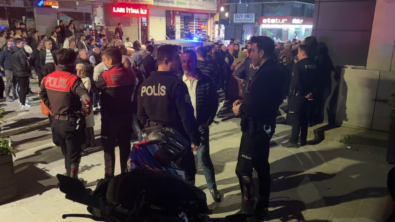 Avcılar’da Motosiklet Kazası: Sürücü Bariyerlere Çarparak Hayatını Kaybetti