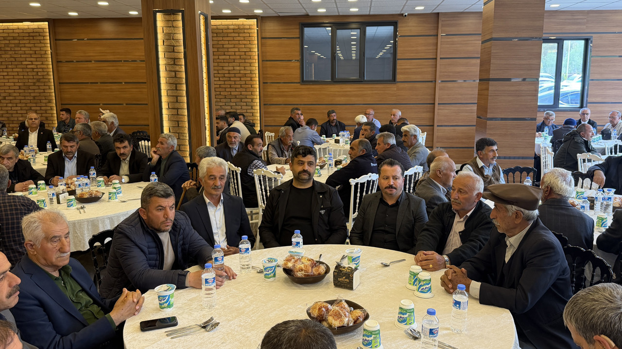 65-yildir-suren-aci-bir-yemekle-son-buldu-pyfGqYRi