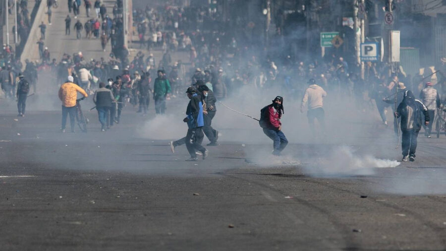 Bolivya’da Protestolarda Tansiyon Yükseliyor! Başkan Paz’a İstifa Çağrısı