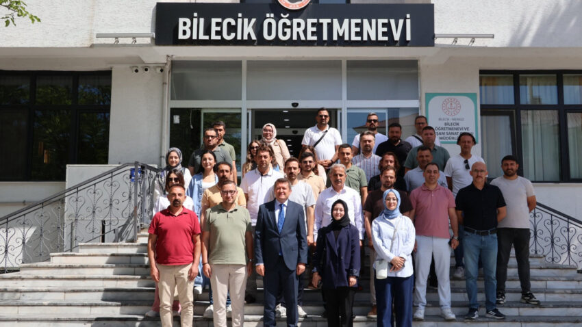 Bilecikte egitim kurumlari yonetici yetistirme semineri duzenlendi JecybLUZ