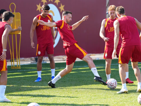 Galatasaray yolculuk oncesi cift calisti nXlSXBIB