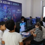 Kocaeli izmit belediyesi robotik kodlama ve yazilim evinde egitimler basladi NTT5xRlv